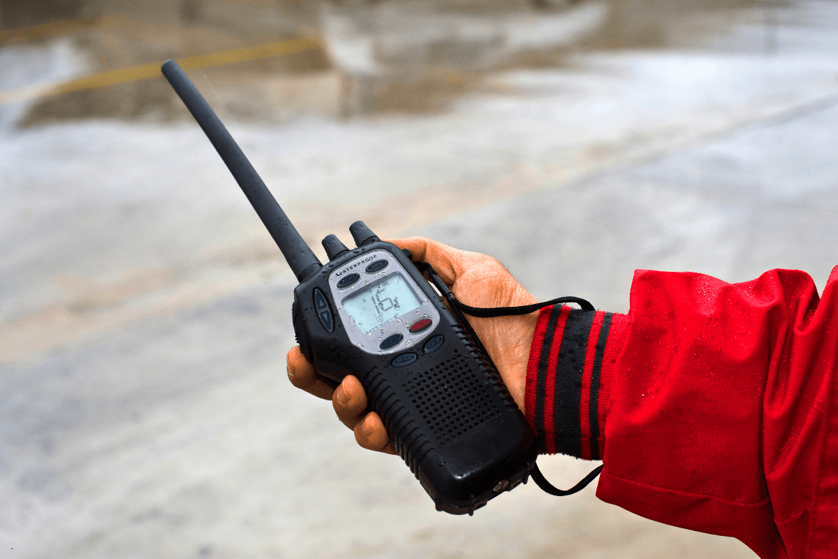 Best GMRS Handheld Radios (Survival and Emergency Preparedness)